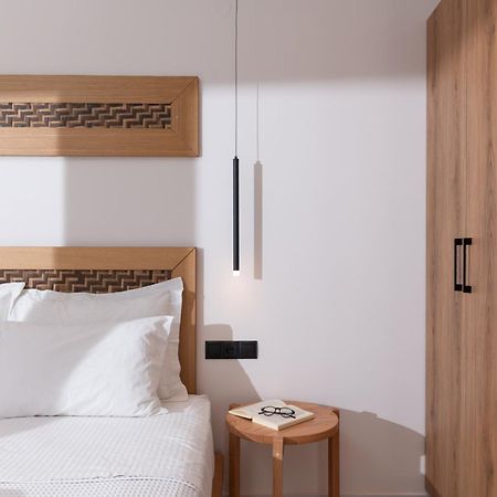 Patric.Ko Aparthotel Agia Galini Exteriör bild