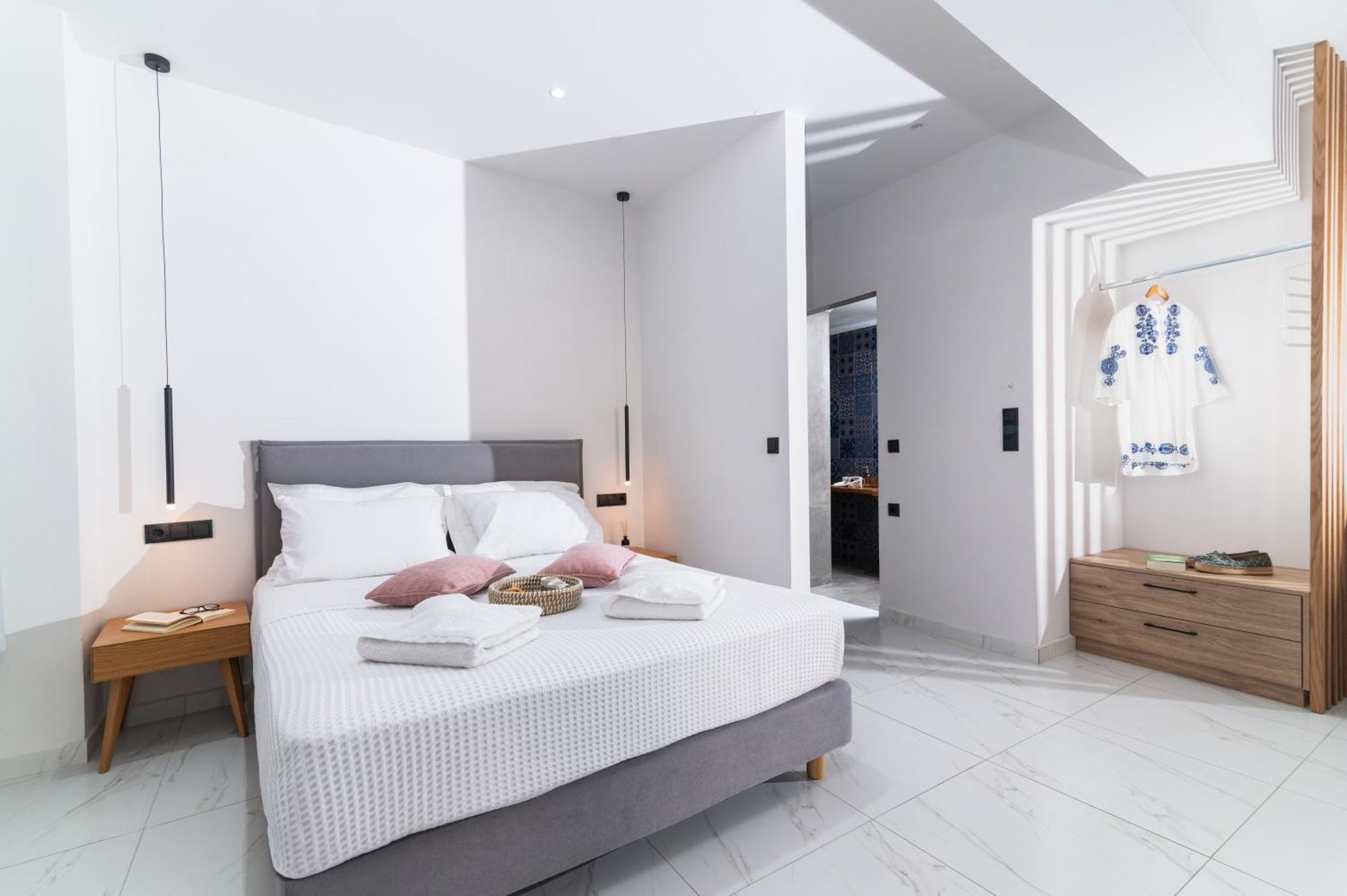 Patric.Ko Aparthotel Agia Galini Exteriör bild