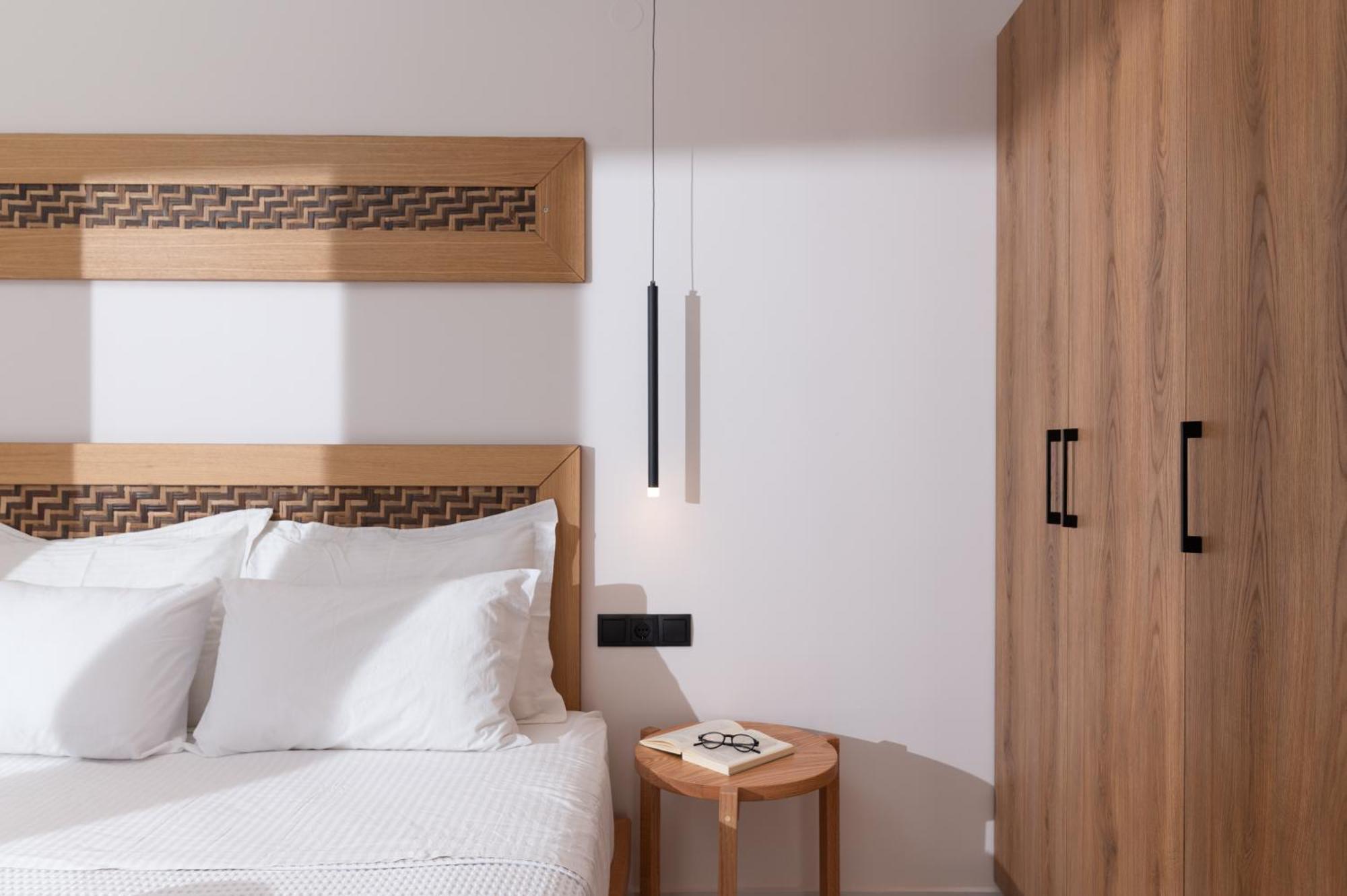 Patric.Ko Aparthotel Agia Galini Exteriör bild