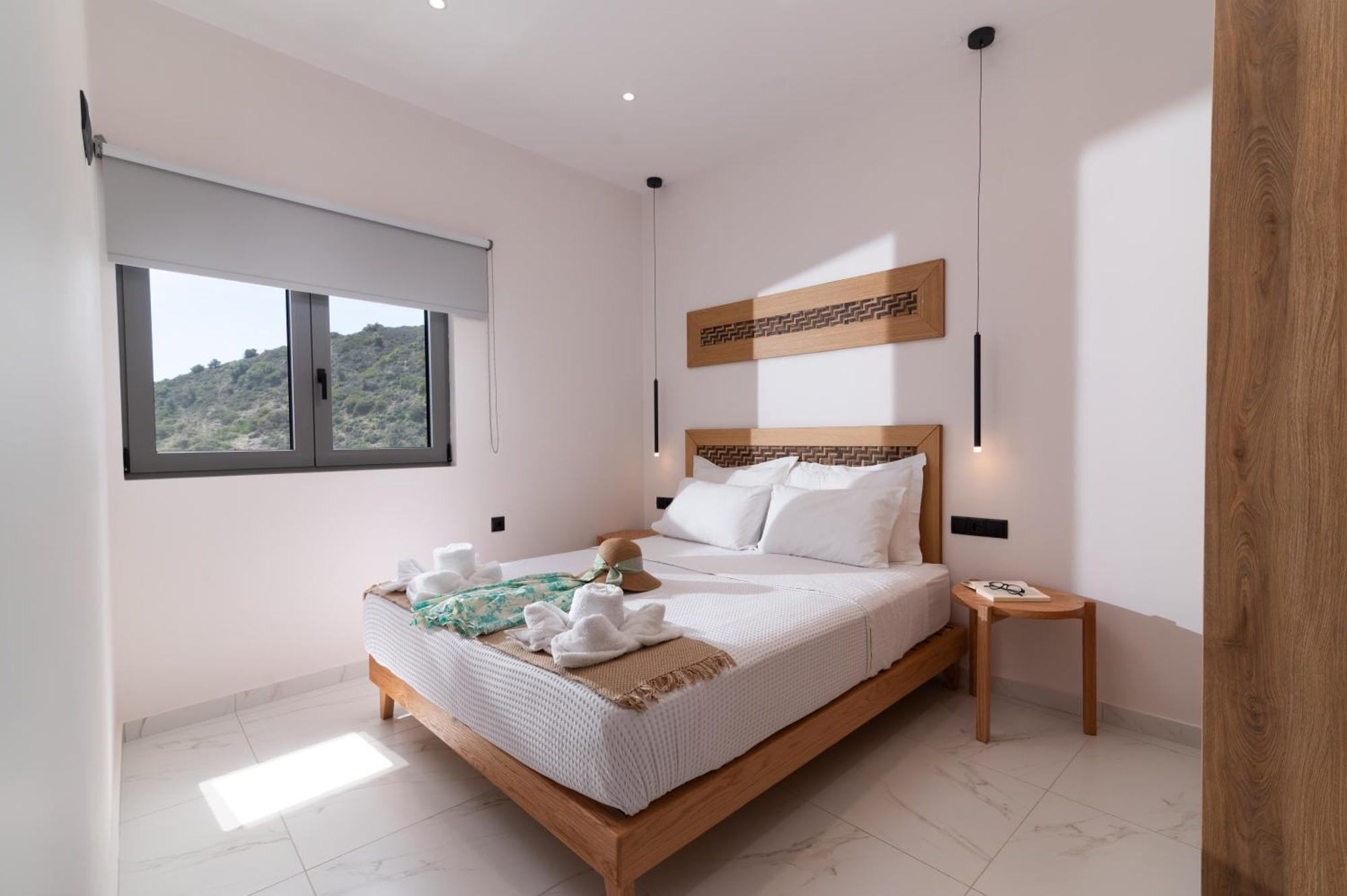 Patric.Ko Aparthotel Agia Galini Exteriör bild
